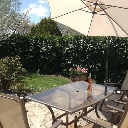 Chez Irene Bed & Breakfast Saint-Quentin-la-Tour Екстериор снимка